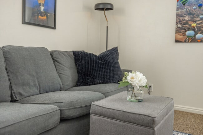 Photo - 924 Lowell Ave S Unidad ID1249884P