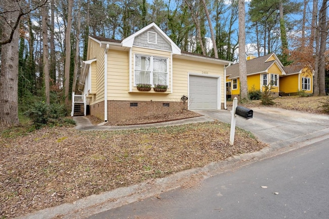 Photo - 2400 Calvert Dr