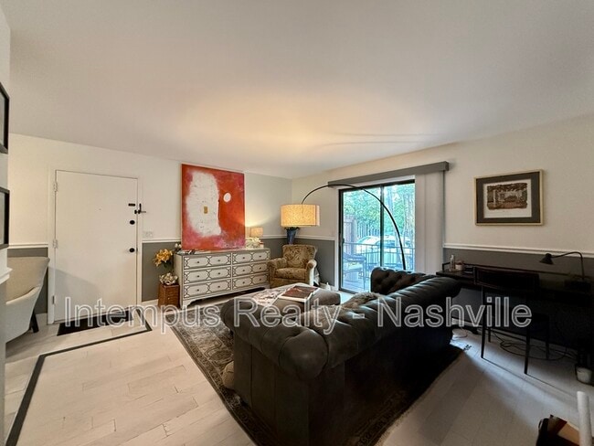 Photo - 420 Walton Ln Unit Apt I36