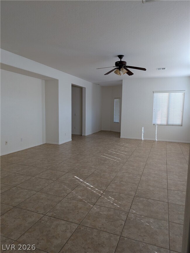 Photo - 6049 Orlov Trotter Ave