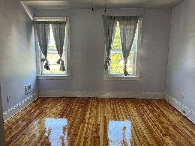 Photo - 16 Elmwood Ave