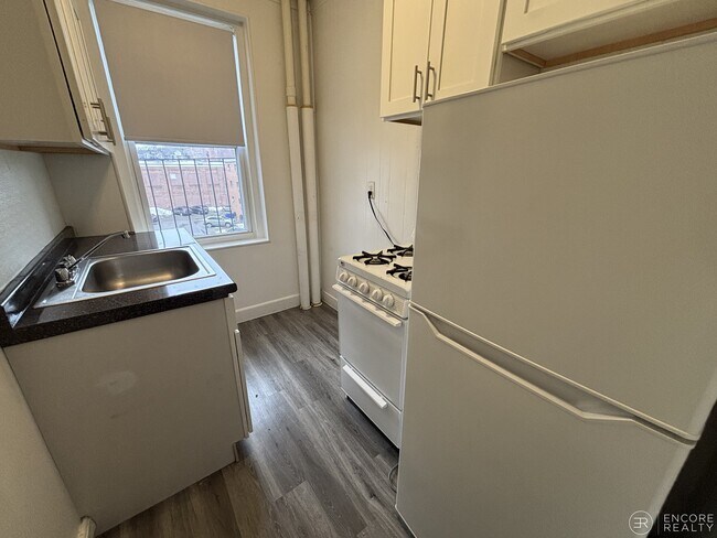 Photo - 85 Brainerd Rd