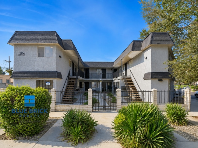 2204 W Slauson Ave Unit 15