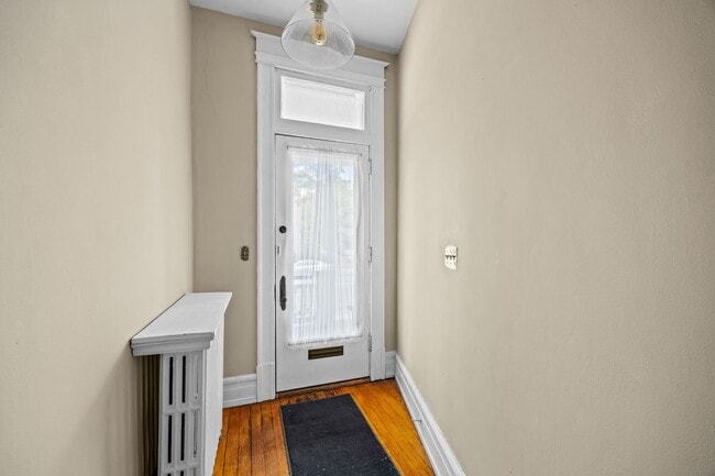 Photo - 2713 W Grace St Unit 2