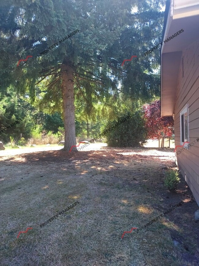 Photo - STATUS: AVAILABLE -R137 | $2400.00 + $100.00 flat rate utility surcharge for (W/S)