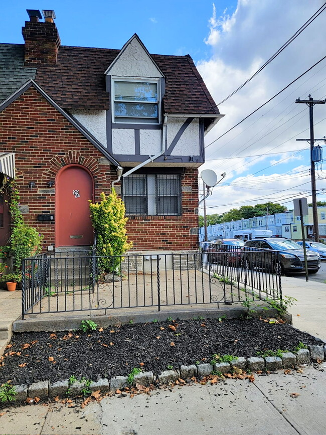 Photo - 29 Springton Rd Apartments Unit 3