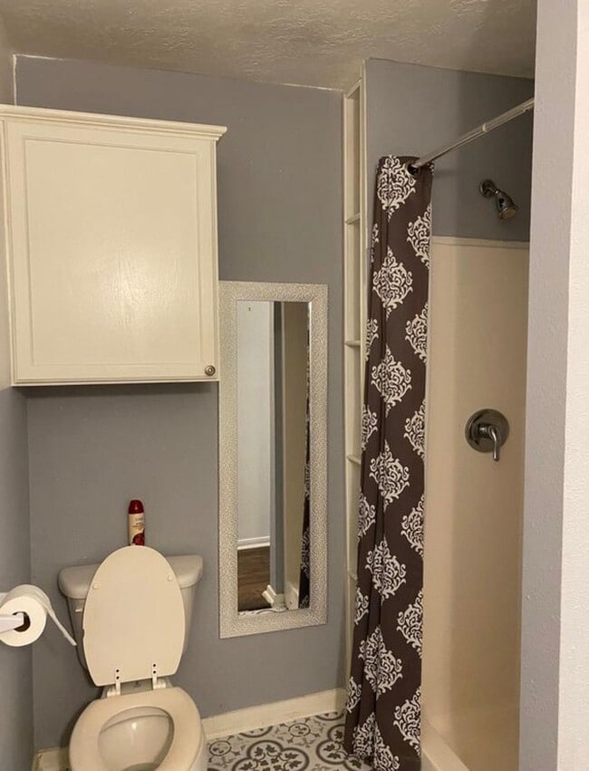 Photo - 111 E Southland Ave