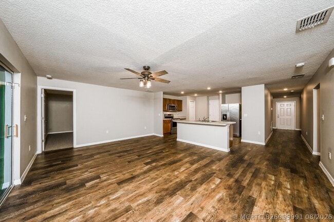 Photo - 1551 SE Coply St