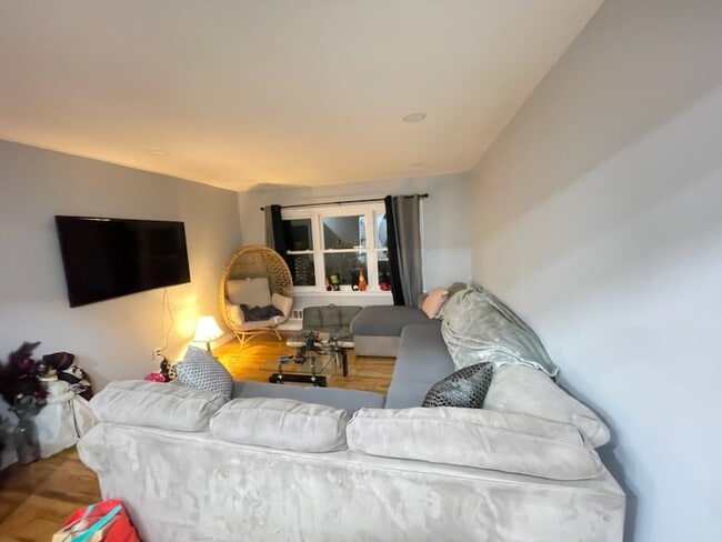 Photo - 145 Roosevelt Dr