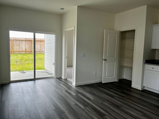 Photo - 31266 Williams Lndg St