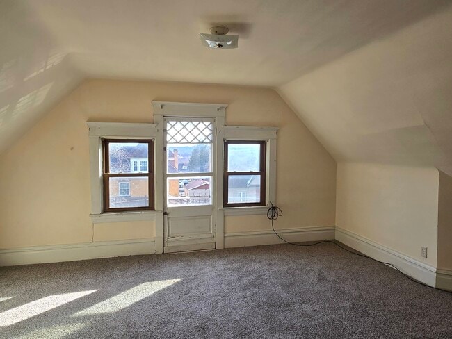 Photo - 544 E Pearl St Unit 3