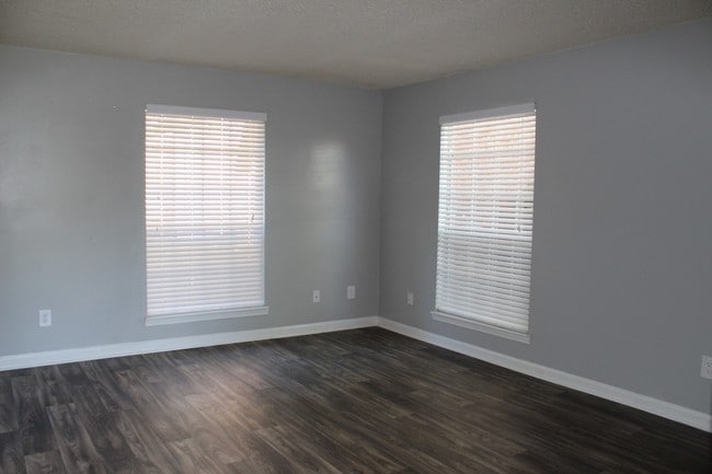 Photo - Killian Hill