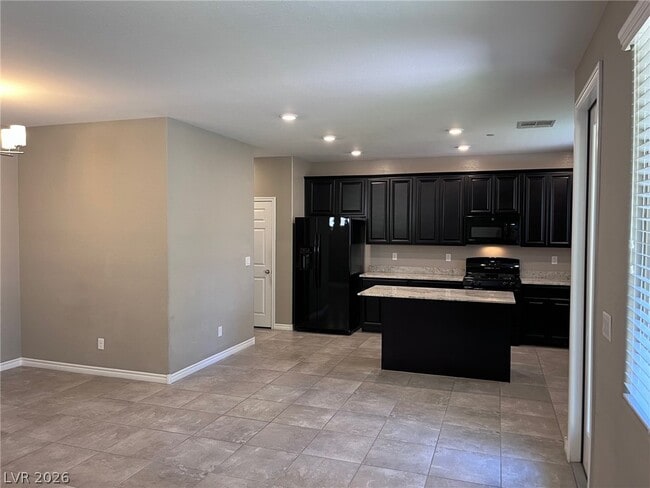 Photo - 901 Bluebell Brook St