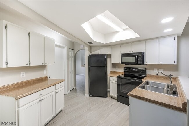 Photo - 9 Jefferson Ave