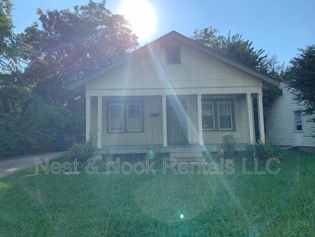 Building Photo - 412 S Urbana Ave