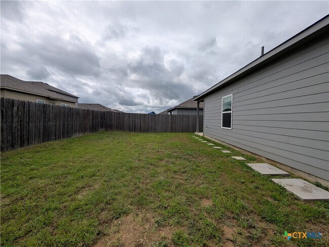 Photo - 1137 Gracie Wy