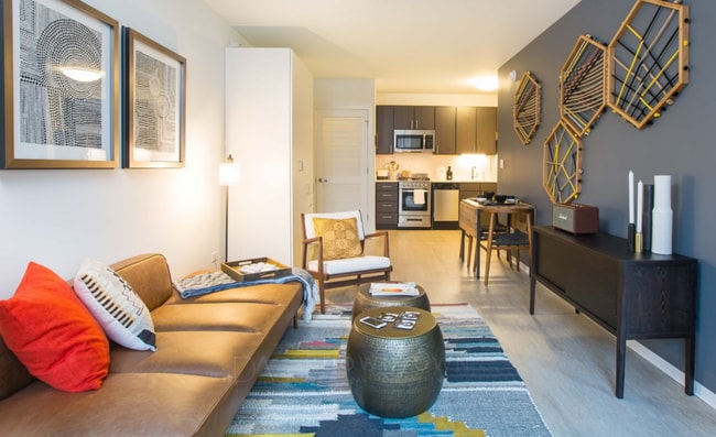 Photo - 720 N Wells St