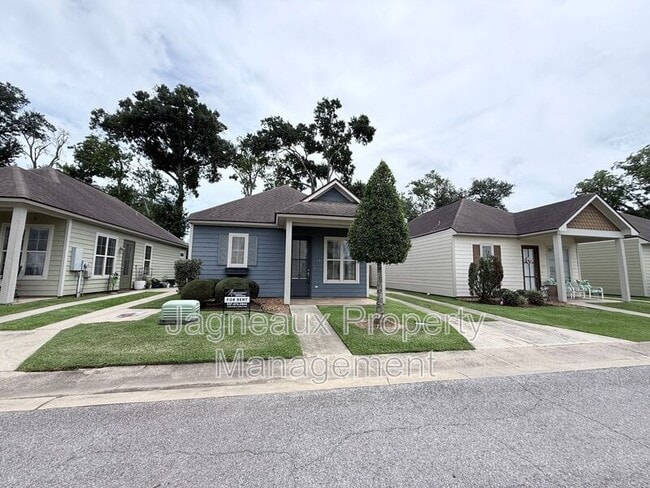 Building Photo - 119 Shallowford Dr