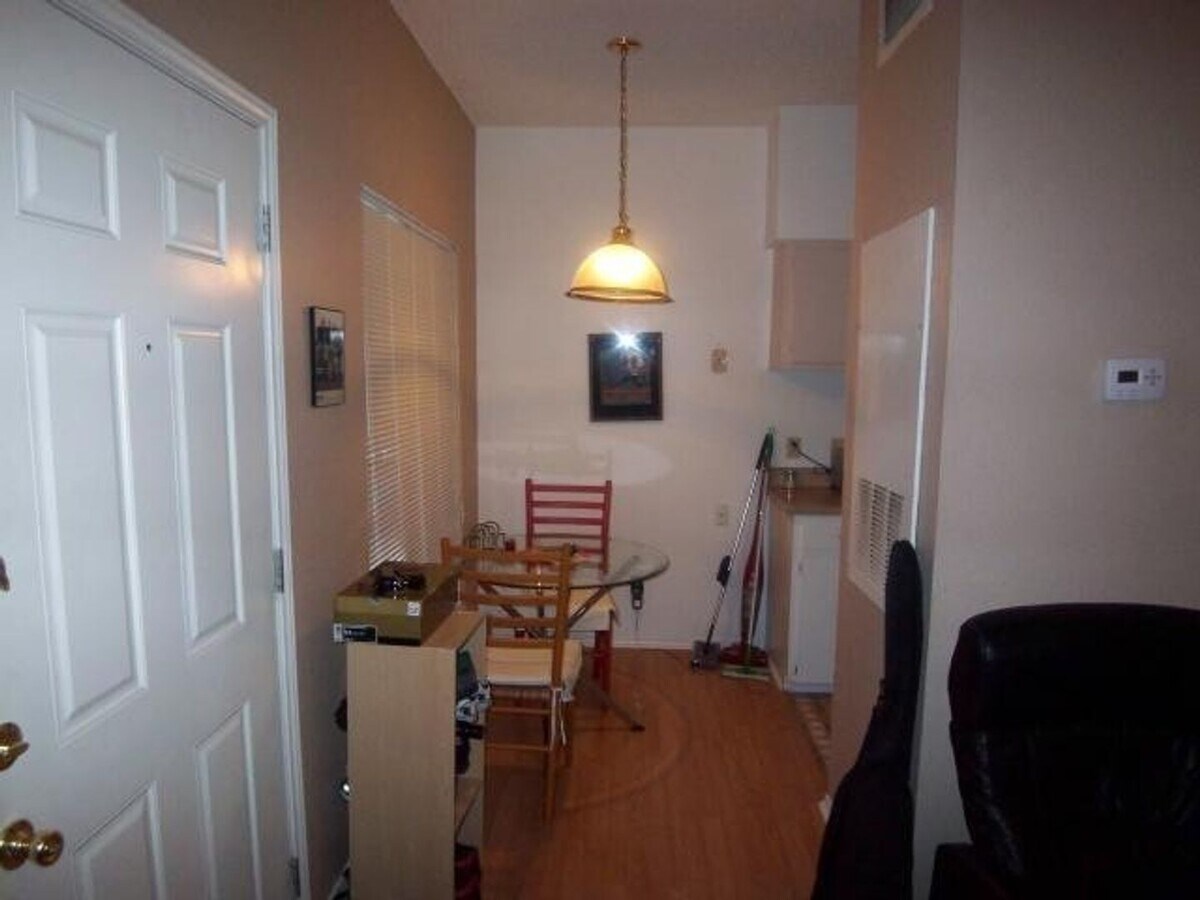 Photo - K006 - Salado Place #303 Unit 303