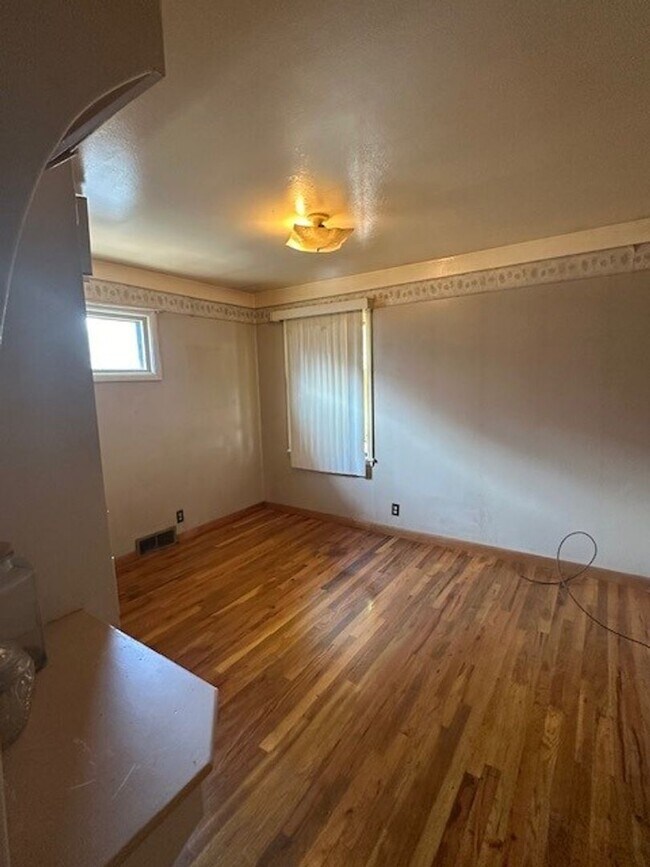 Photo - 315 N 7th St