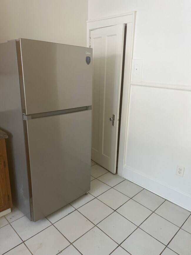 Photo - 1261 Rutledge Ave