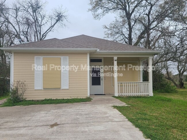 Building Photo - 6706 Woodrow St Rental