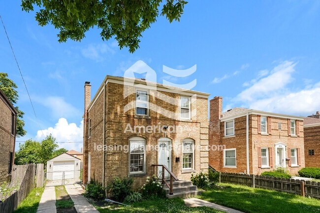 Photo - 2408 Webster St