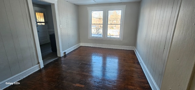 Photo - 563 E 118th St