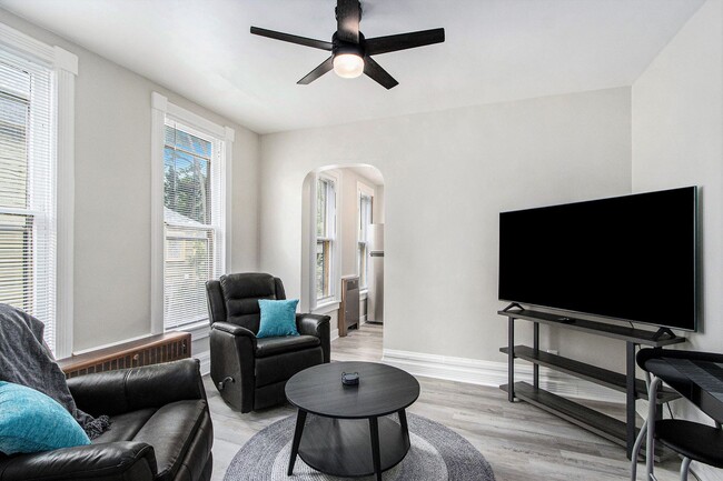Photo - $1350 Tastefully furnished 1BR Apartment |... Unit #2