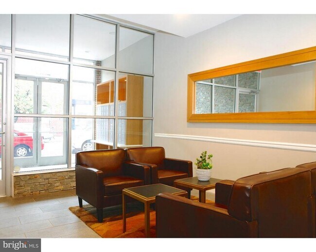 Photo - 2031 South St Unidad 109