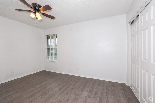 2BR, 1BA - 719SF - First Bedroom