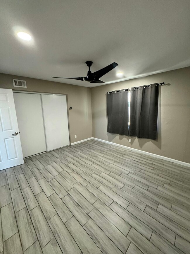 Photo - 1013 E Commonwealth Pl