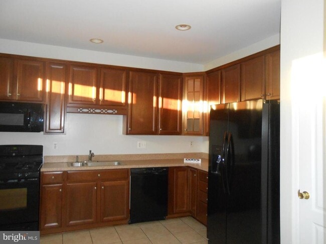 Building Photo - 202 London Downs Cir