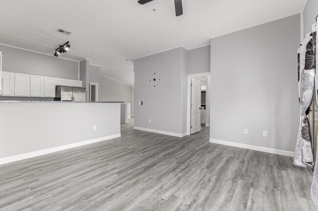 Photo - 1350 S Greenfield Rd