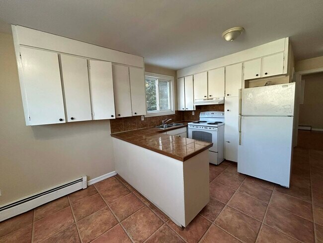 Photo - 1000 Magee Pl Unité 4