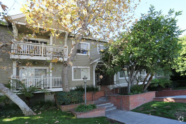 3569 Vinton Ave