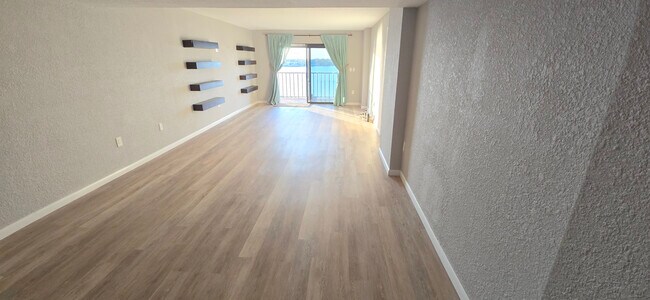 Photo - 7050 Sunset Dr S