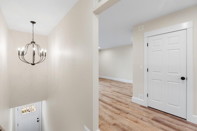Photo - 26 Lyndale Ave Unit 2