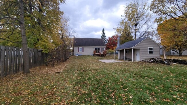 Photo - 1731 Deckner Ave