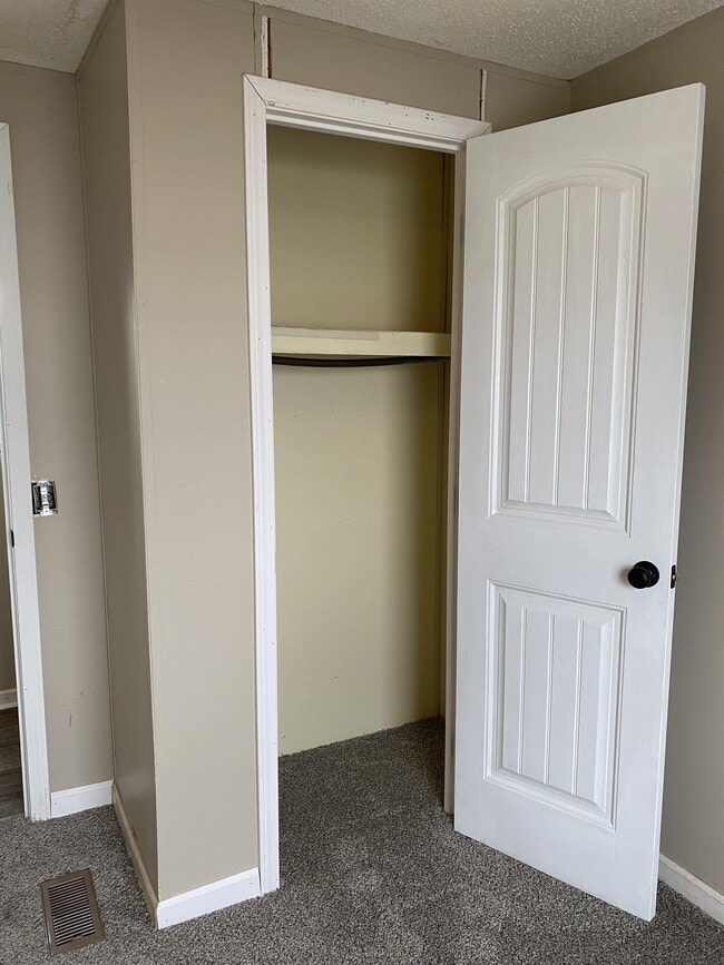 Photo - 199 Zackary St