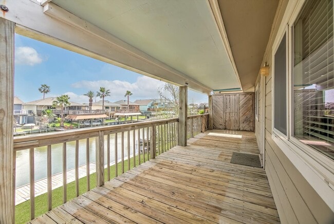 Photo - 505 Pompano St