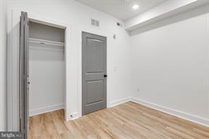 Photo - 2348 N Park Ave Unidad 2