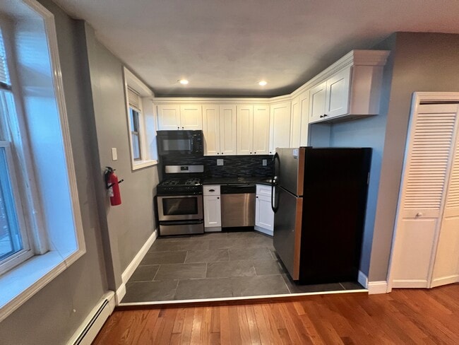 Photo - 343 Sumner St