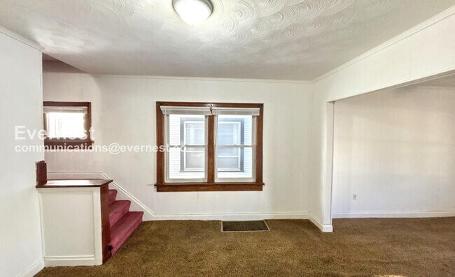 Photo - 661 S Burgess Ave