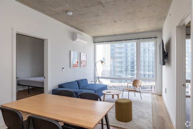 3BR, 2BA - 966SF - Post Chicago