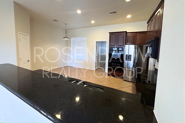 Photo - Gorgeous 3-bedrooms, 2-baths home in the heart of Pronghorn Ranch Community of Prescott Valley!