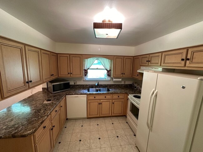 Photo - 4 Bedroom, 2 Bathroom House