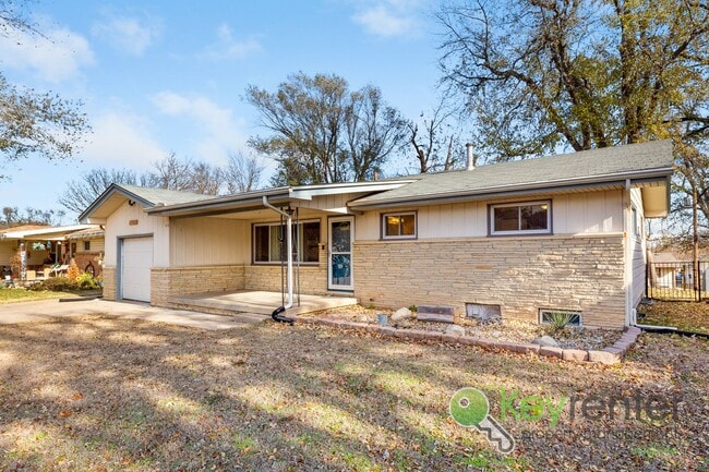 Photo - Inviting 3-Bedroom Home with Updated Kitchen & Fenced Backyard – Derby, KS