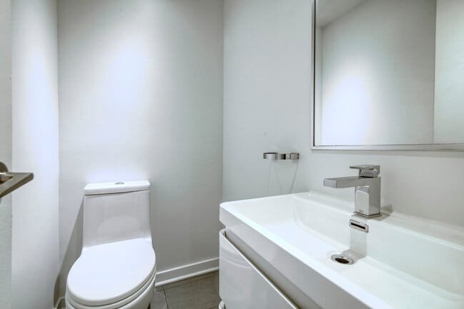 Photo - 3435 Rue Drummond Unit 32