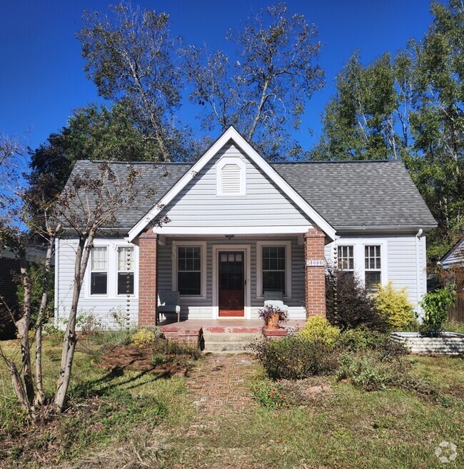 Building Photo - 1021 Maxcy St Rental